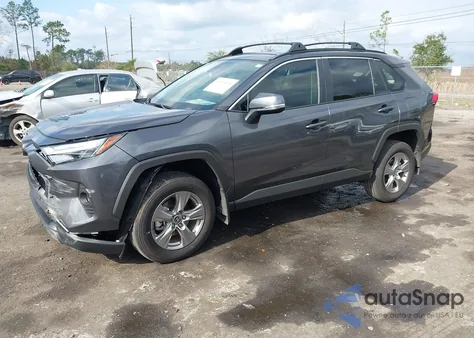 2024 Toyota Rav4 Xle z USA, uszkodzony, nr VIN 2T3W1RFV1RW352169